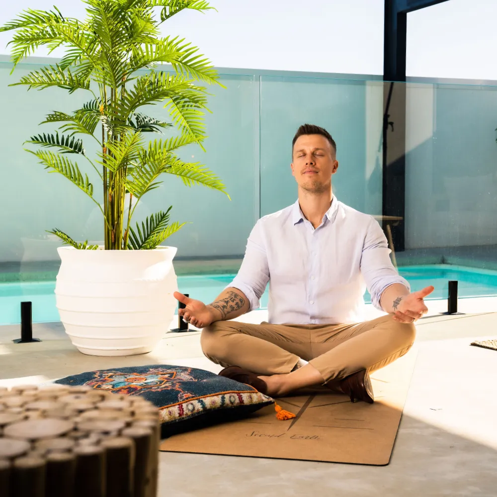 Joshua Leader - Director